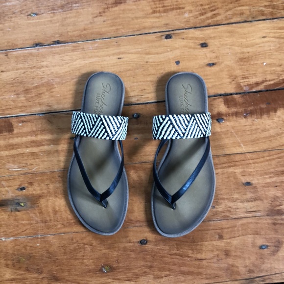 Skechers luxe foam - Picture 2 of 3